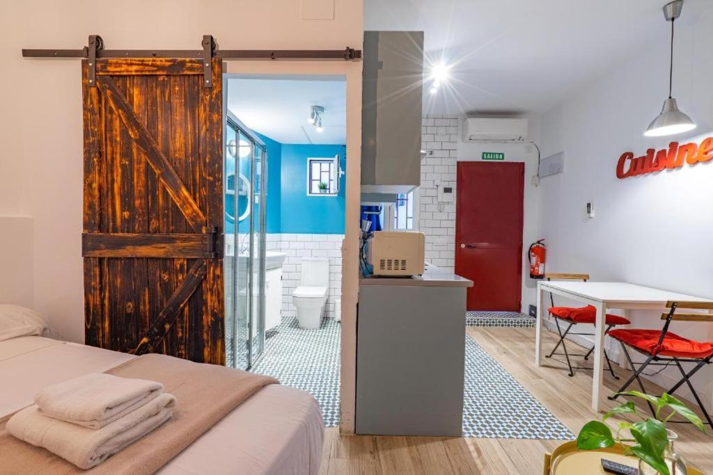 El Rastro Historic Center Apartment *