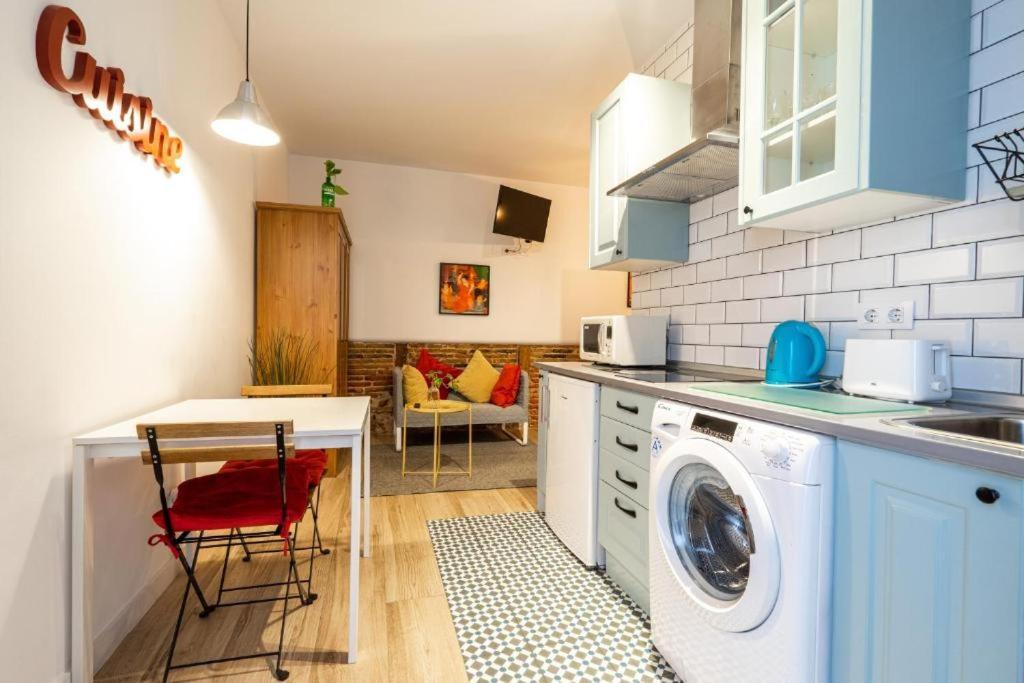 El Rastro Historic Center Apartment